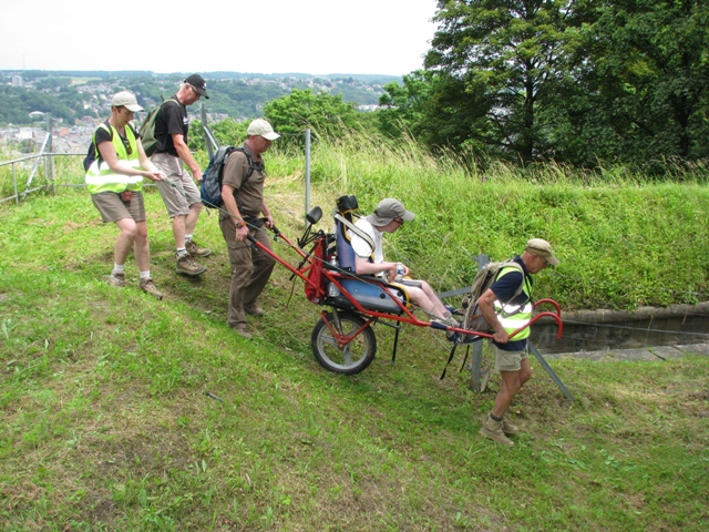 randonnée sportive avec joëlettes, Namur, 2012