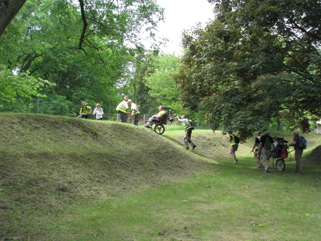 randonnée sportive avec joëlettes, Namur, 2012