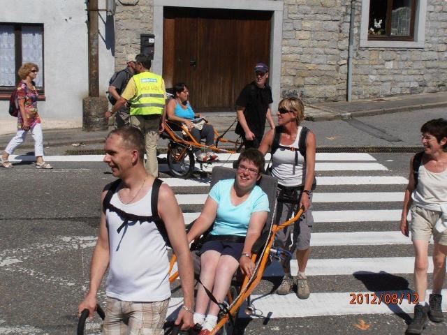 randonnée sportive avec joëlettes, Mariembourg, 2012