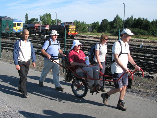 randonnée sportive avec joëlettes, Mariembourg, 2012