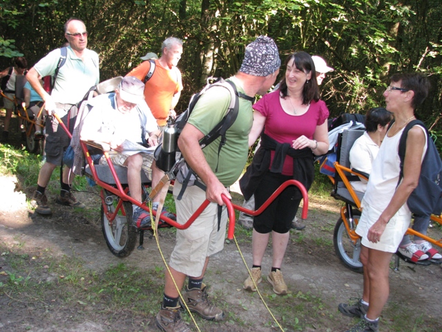 randonnée sportive avec joëlettes, Mariembourg, 2012