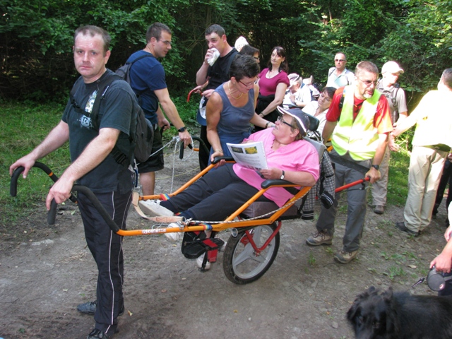 randonnée sportive avec joëlettes, Mariembourg, 2012