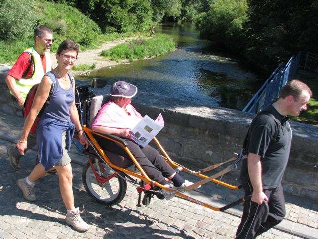 randonnée sportive avec joëlettes, Mariembourg, 2012