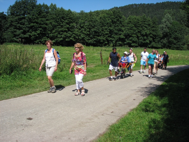 randonnée sportive avec joëlettes, Mariembourg, 2012