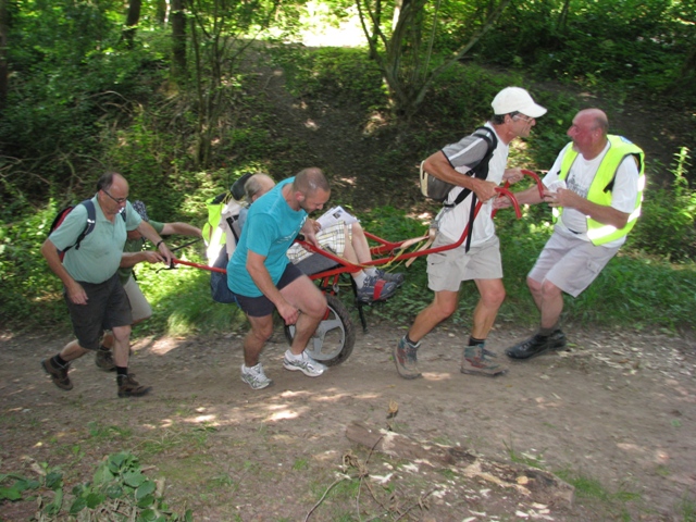 randonnée sportive avec joëlettes, Mariembourg, 2012