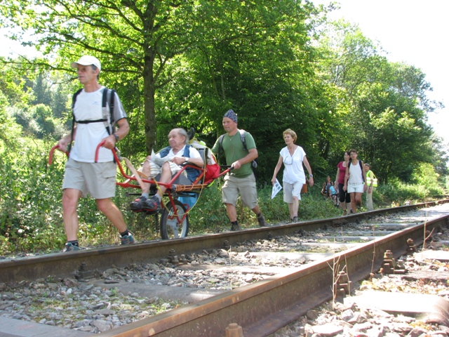 randonnée sportive avec joëlettes, Mariembourg, 2012