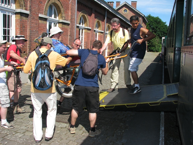 randonnée sportive avec joëlettes, Mariembourg, 2012