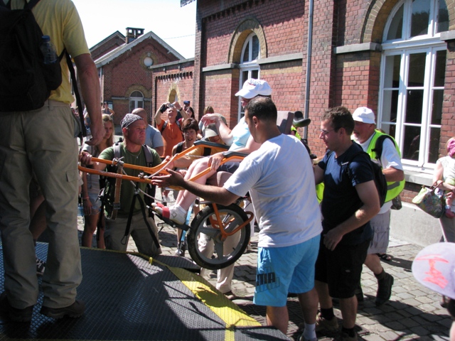 randonnée sportive avec joëlettes, Mariembourg, 2012