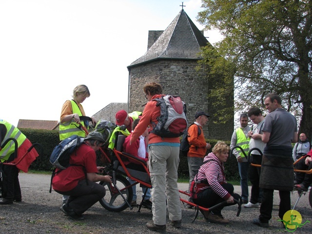 randonnée sportive avec joëlettes, Mozet, 2014