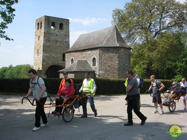 randonnée sportive avec joëlettes, Mozet, 2014