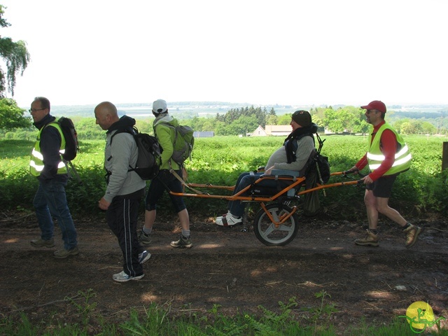 randonnée sportive avec joëlettes, Mozet, 2014