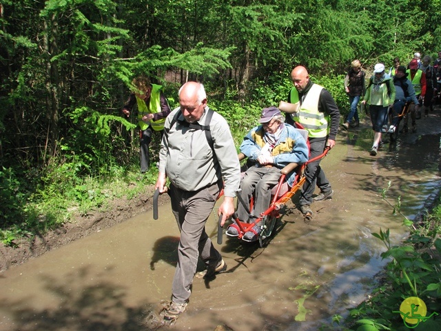 randonnée sportive avec joëlettes, Mozet, 2014