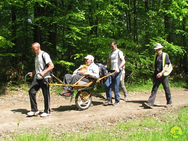 randonnée sportive avec joëlettes, Mozet, 2014