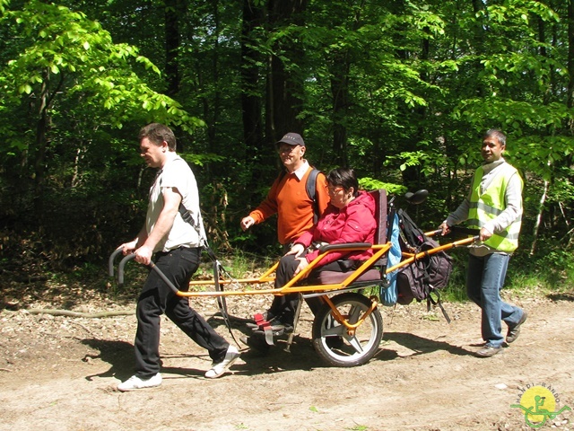 randonnée sportive avec joëlettes, Mozet, 2014