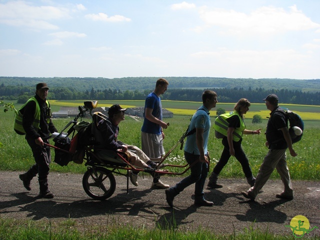 randonnée sportive avec joëlettes, Mozet, 2014