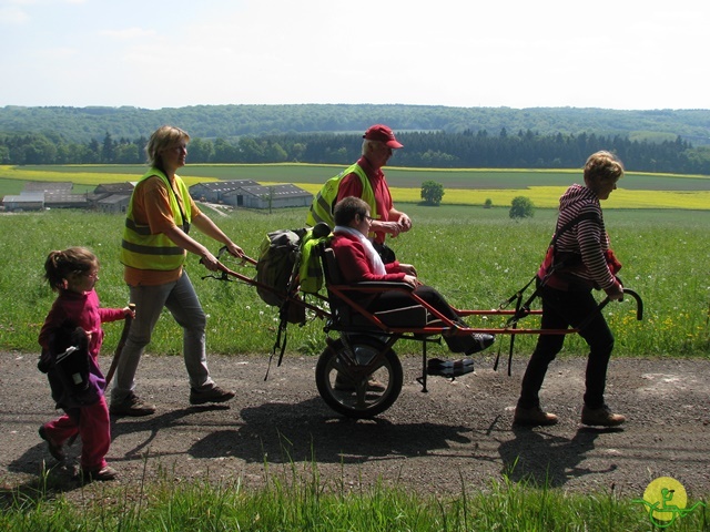 randonnée sportive avec joëlettes, Mozet, 2014