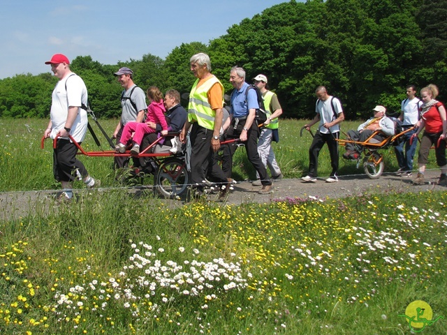 randonnée sportive avec joëlettes, Mozet, 2014