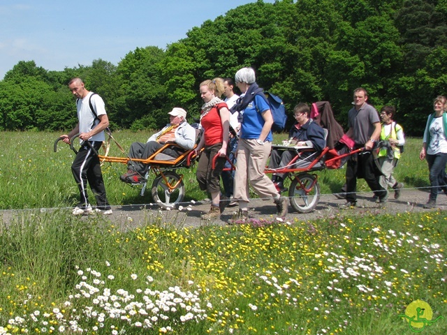 randonnée sportive avec joëlettes, Mozet, 2014