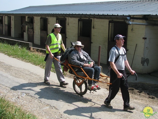 randonnée sportive avec joëlettes, Mozet, 2014