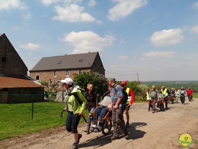 randonnée sportive avec joëlettes, Mozet, 2014