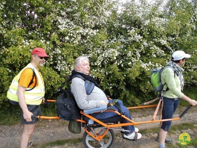 randonnée sportive avec joëlettes, Mozet, 2014