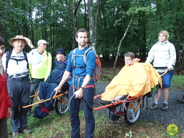 randonnée sportive avec joëlettes, Han, 2014