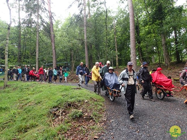 randonnée sportive avec joëlettes, Han, 2014