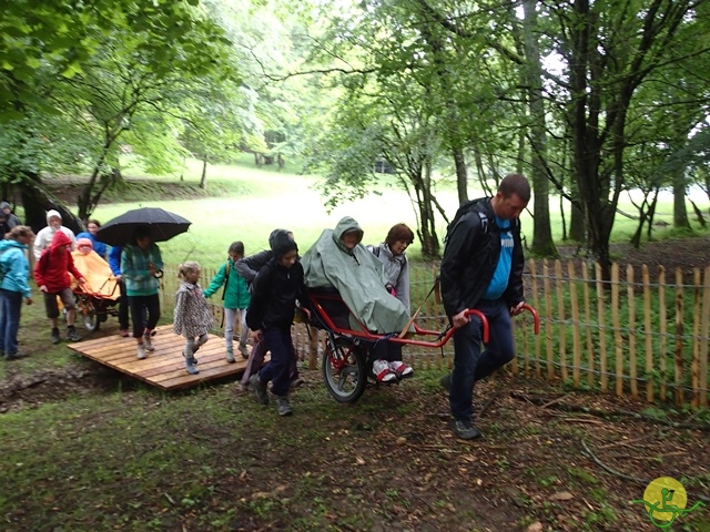 randonnée sportive avec joëlettes, Han, 2014