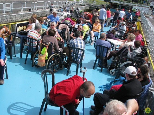 Randonnée péniche-joëlettes, Namur-Poilvache