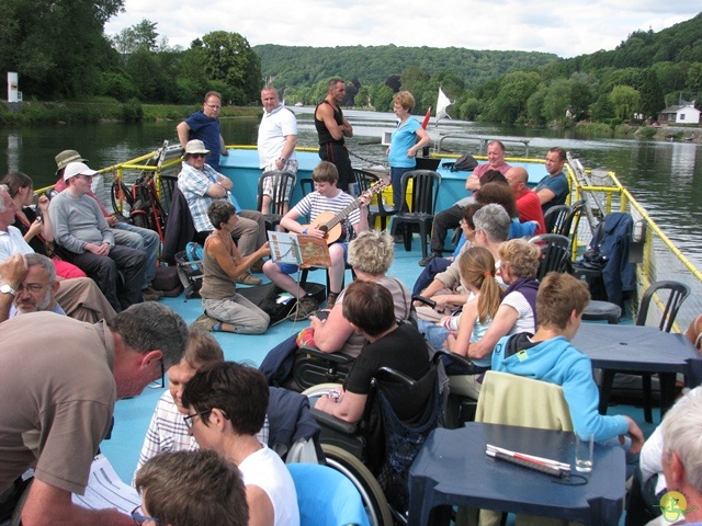 Randonnée péniche-joëlettes, Namur-Poilvache