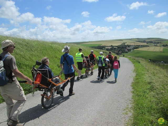 Randonnée joëlettes à Escalles