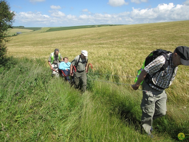 Randonnée joëlettes à Escalles