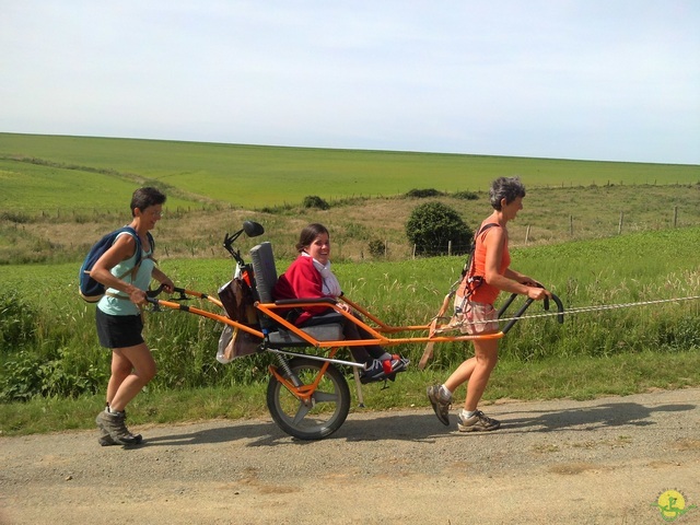 Randonnée joëlettes à Escalles