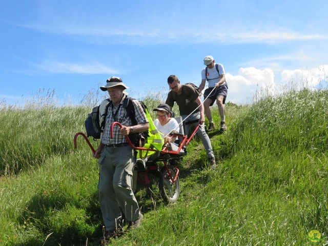 Randonnée joëlettes à Escalles