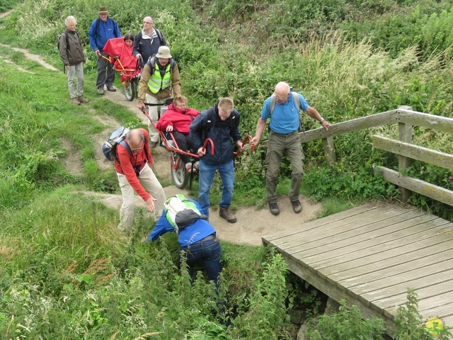 Randonnée joëlettes à Escalles