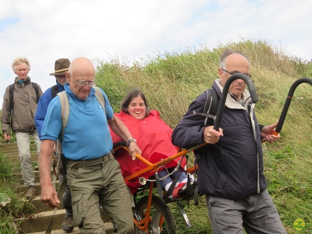 Randonnée joëlettes à Escalles