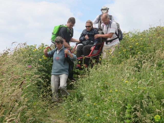 Randonnée joëlettes à Escalles