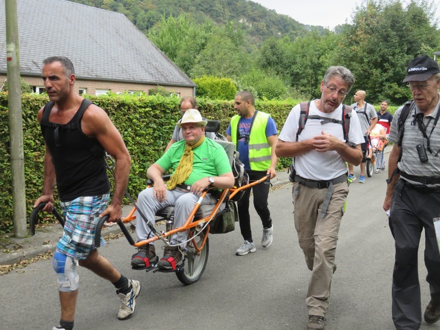 Randonnée joëlettes à Anseremme