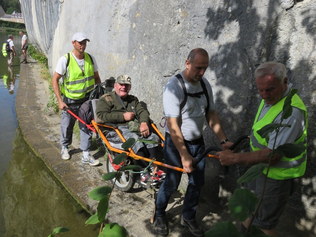 Randonnée joëlettes à Anseremme