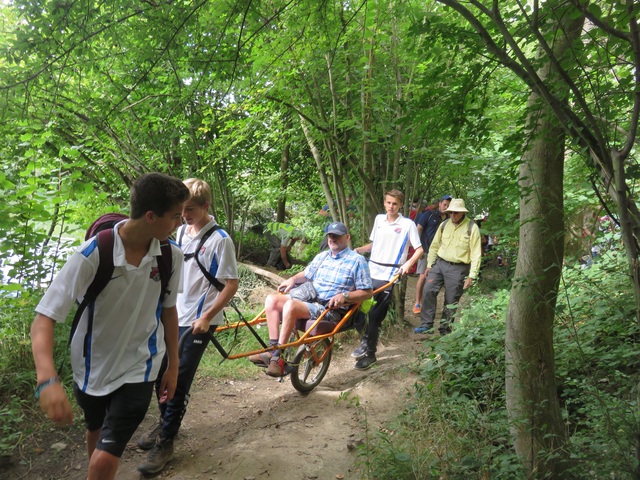 Randonnée joëlettes à Anseremme