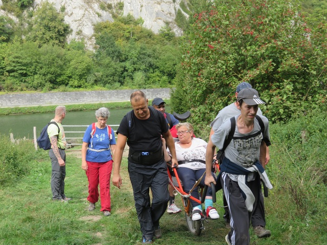 Randonnée joëlettes à Anseremme