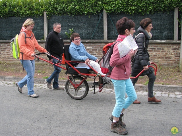 Randonnée joëlettes à Oleye