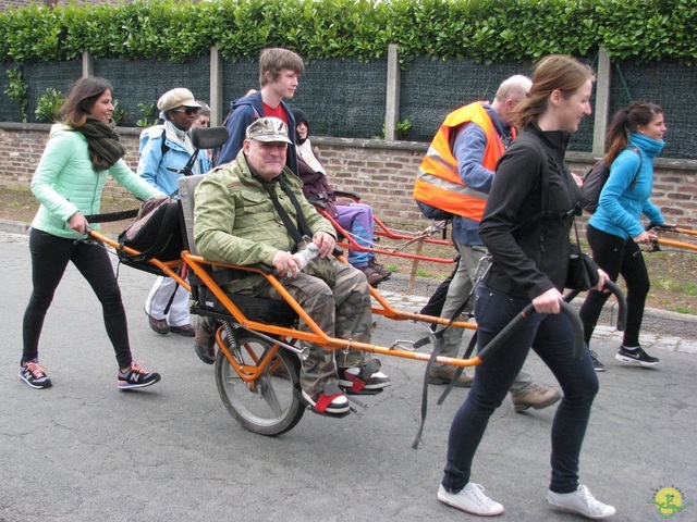 Randonnée joëlettes à Oleye