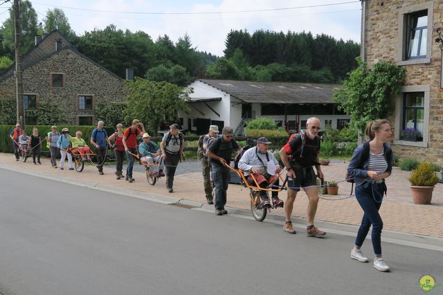 Randonnée joëlettes à Redu