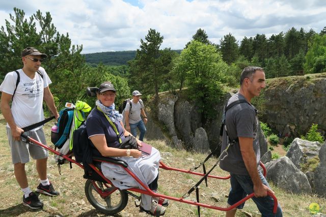 Randonnée joëlettes à Nismes