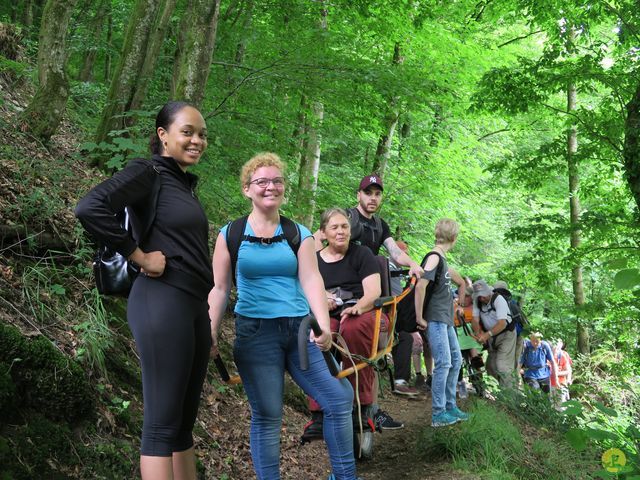 Randonnée joëlettes à Frahan