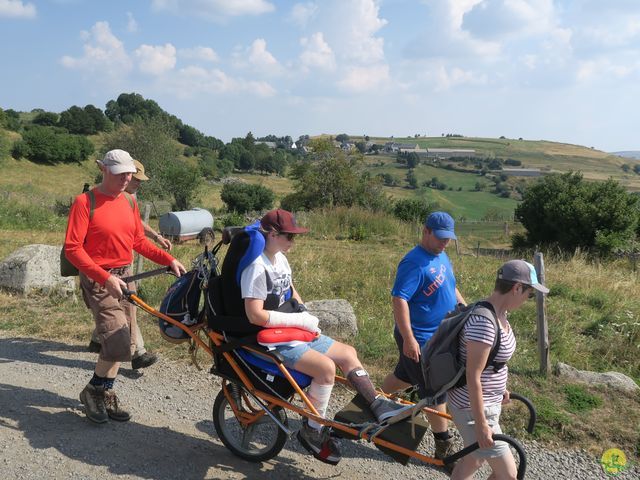 Randonnée joëlettes à Laguiole