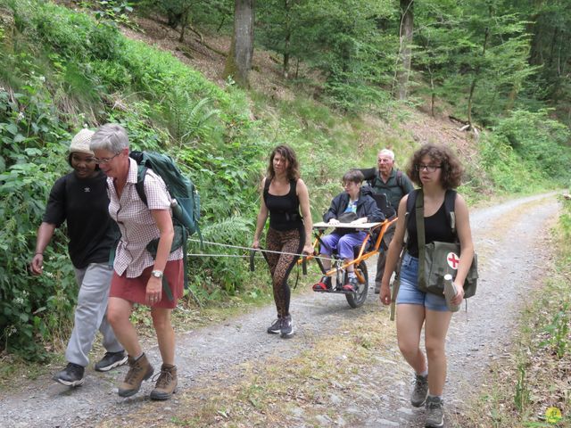 Randonnée joëlettes à Chiny