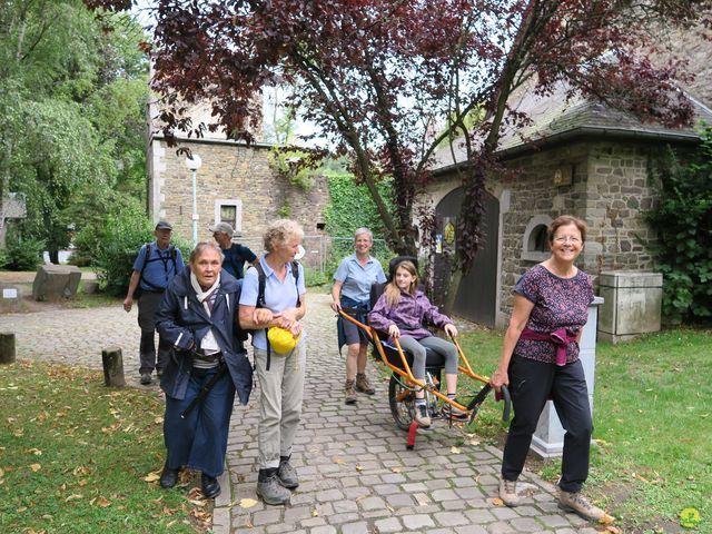 Randonnée joëlettes à Tilff